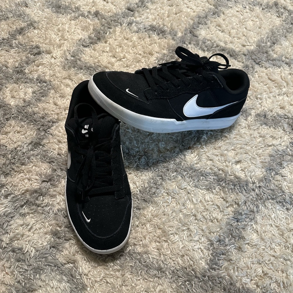 Nike SB Force sz 10.5 new